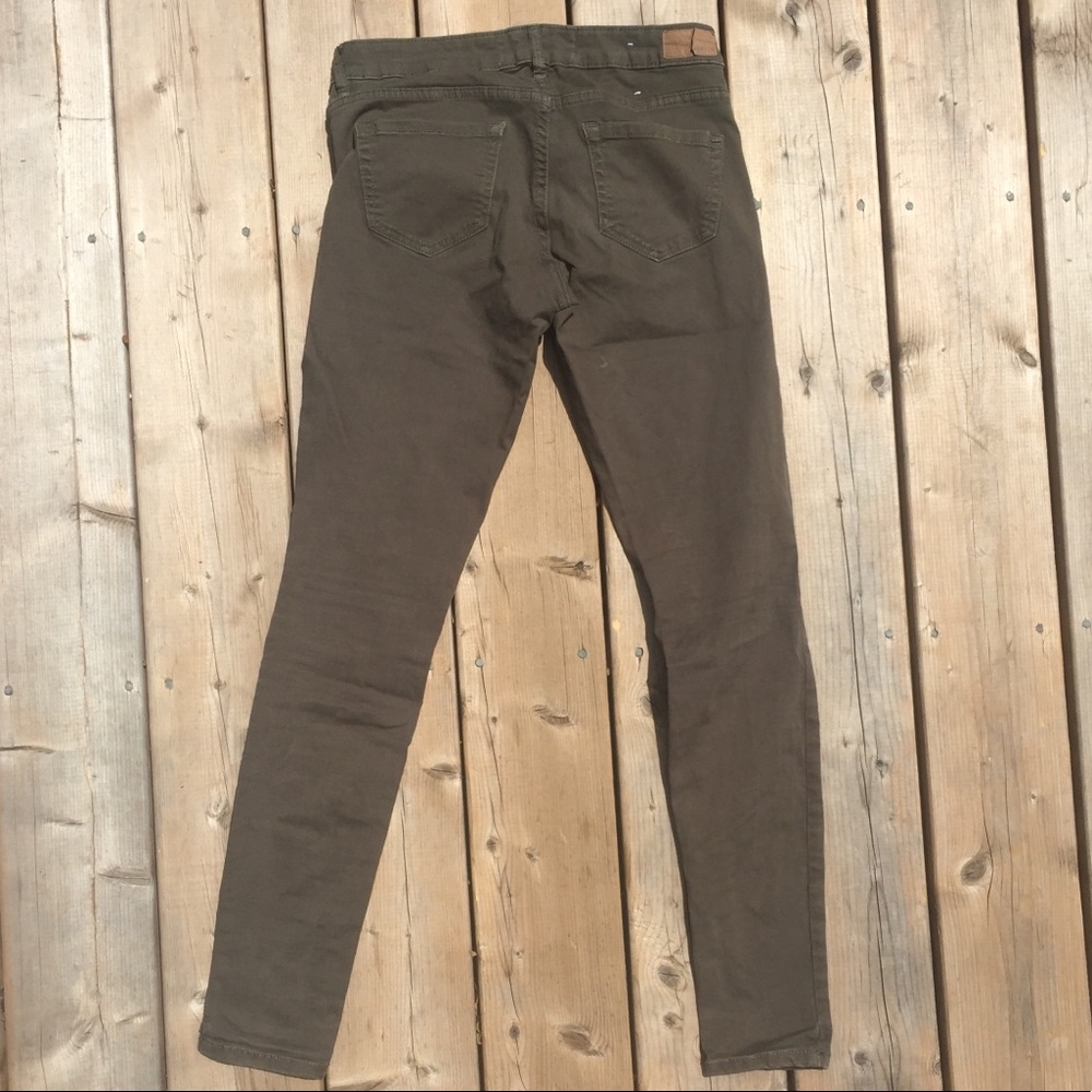 Low Rise Garage Jeans - Picture 3 of 3